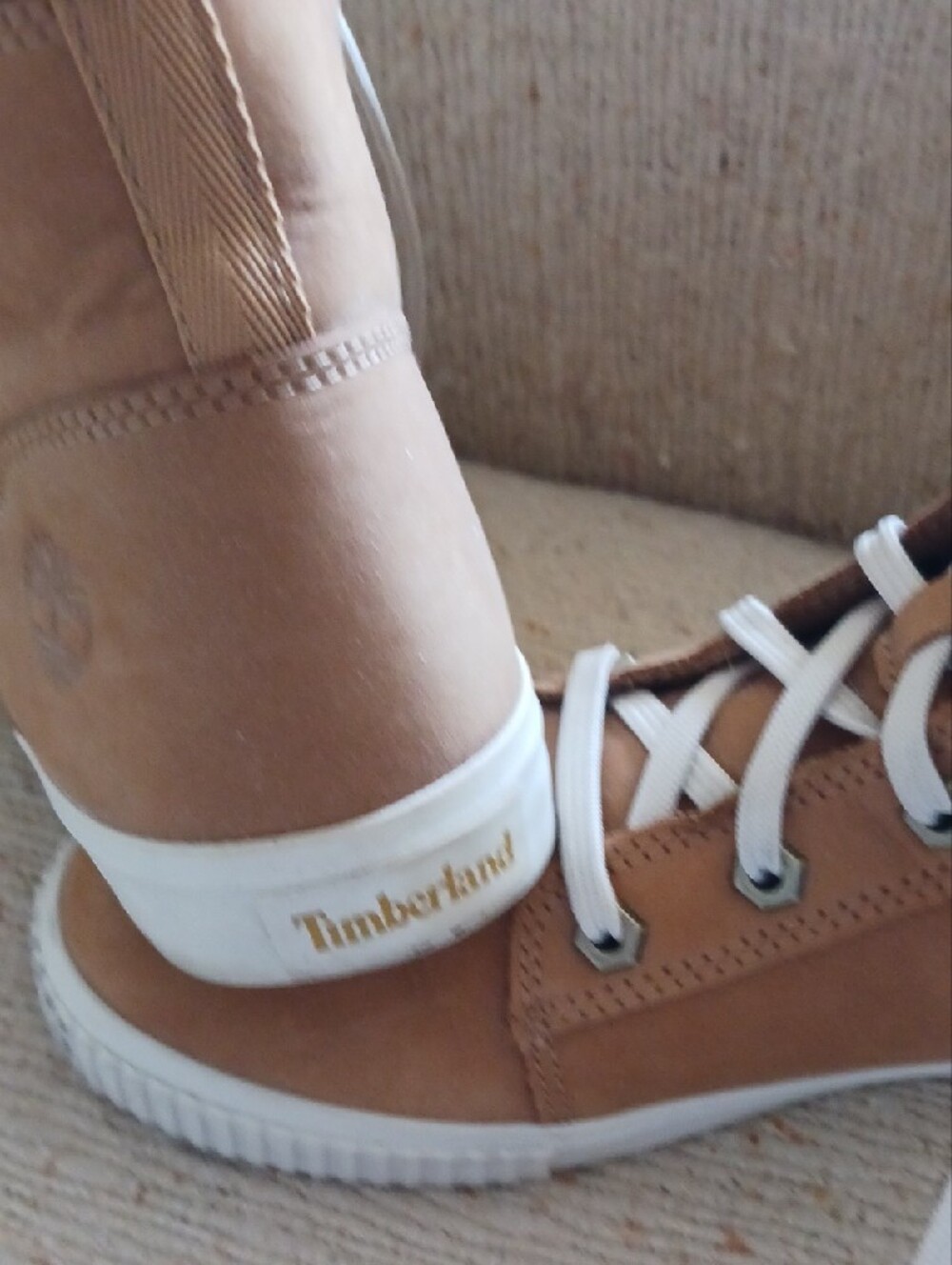 Timberland Women's Tan High-Top Leather Boots - Picture 3 of 6